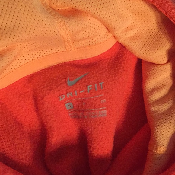 Nike Sweatshirt - Picture 6 of 7